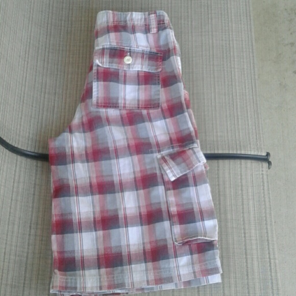 Shorts - Picture 3 of 3